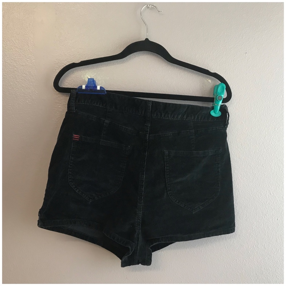 BDG KATIE SUPER HIGHRISE SHORTS 🖤BLACK CORDUROY